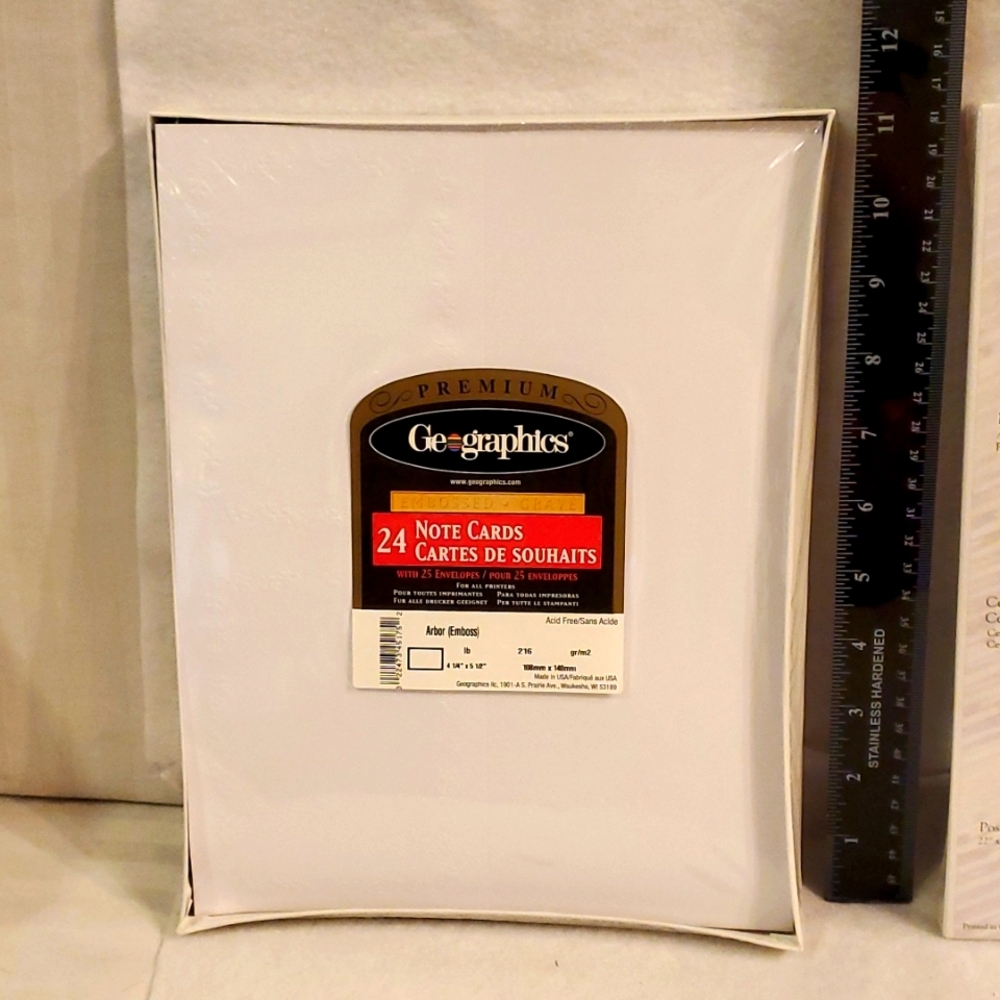 Geographics Premium 24 Note Cards